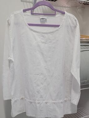 Women's White Long Sleeve Peasant Blouse - XL. Very Nice!!